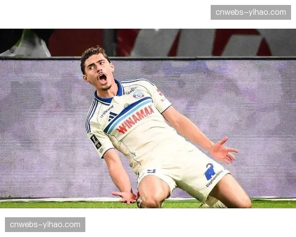 评论：VAR再度引发争议，斯特拉斯堡绝平球被吹是否过于严苛？